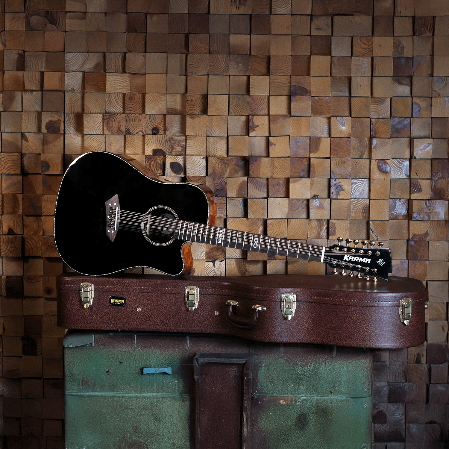 INFINITY 12 - BLK + ESTUCHE RÍGIDO | (Left - Handed) - Karma Guitars, Inc.