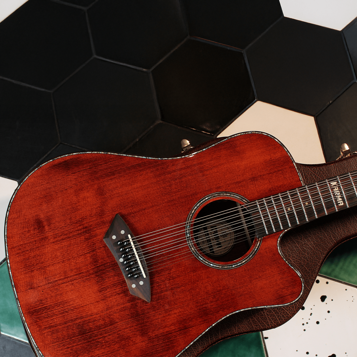 INFINITY 12 - BUR + ESTUCHE RÍGIDO | (Left - Handed) - Karma Guitars, Inc.