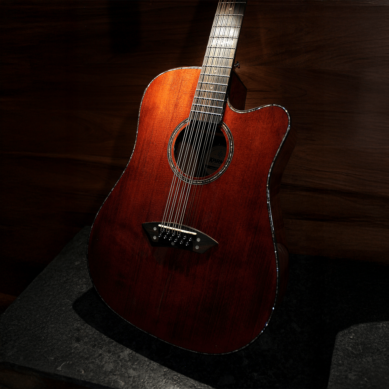 INFINITY 12 - BUR + ESTUCHE RÍGIDO | (Left - Handed) - Karma Guitars, Inc.