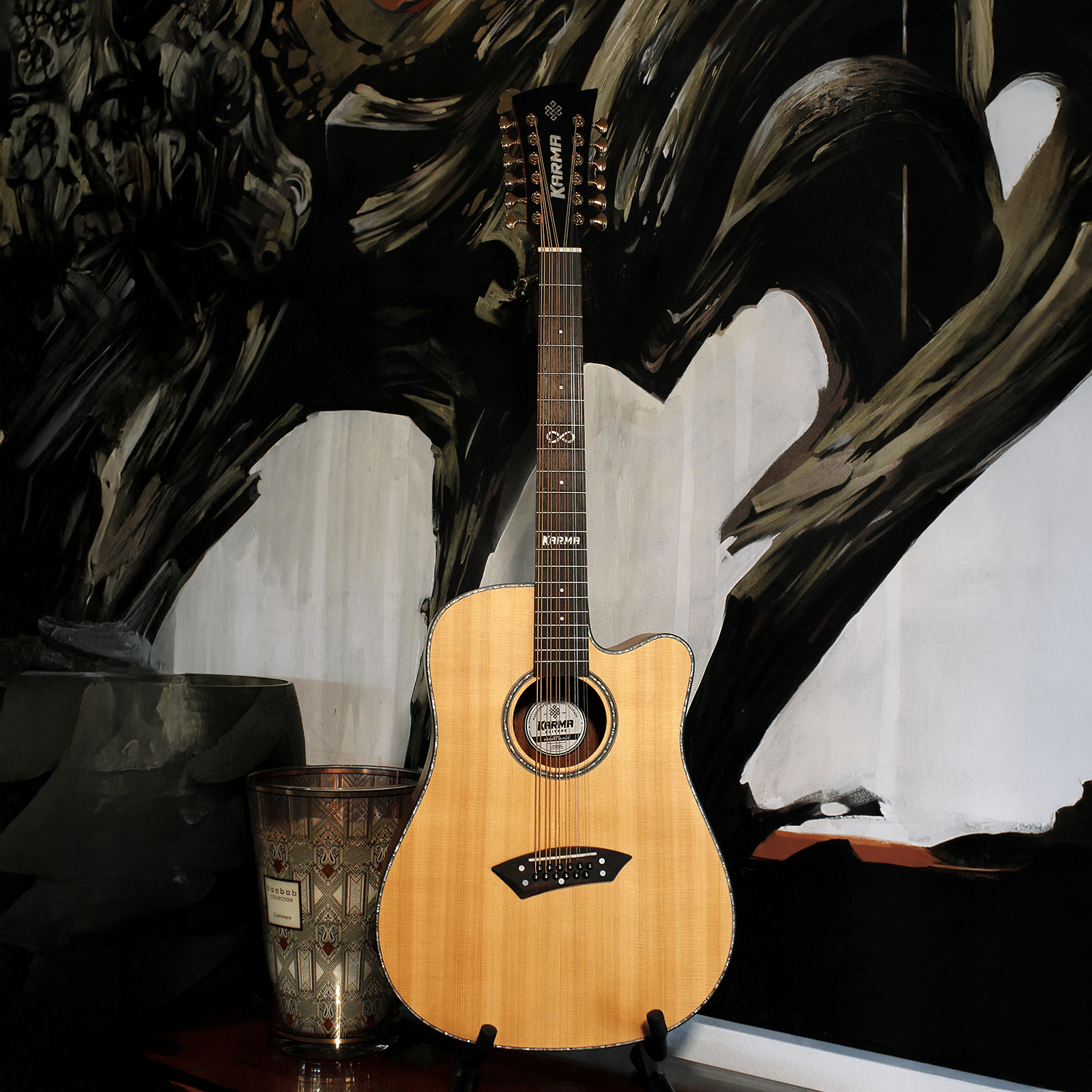 INFINITY 12 - NAT + ESTUCHE RÍGIDO | (Left - Handed) - Karma Guitars, Inc.