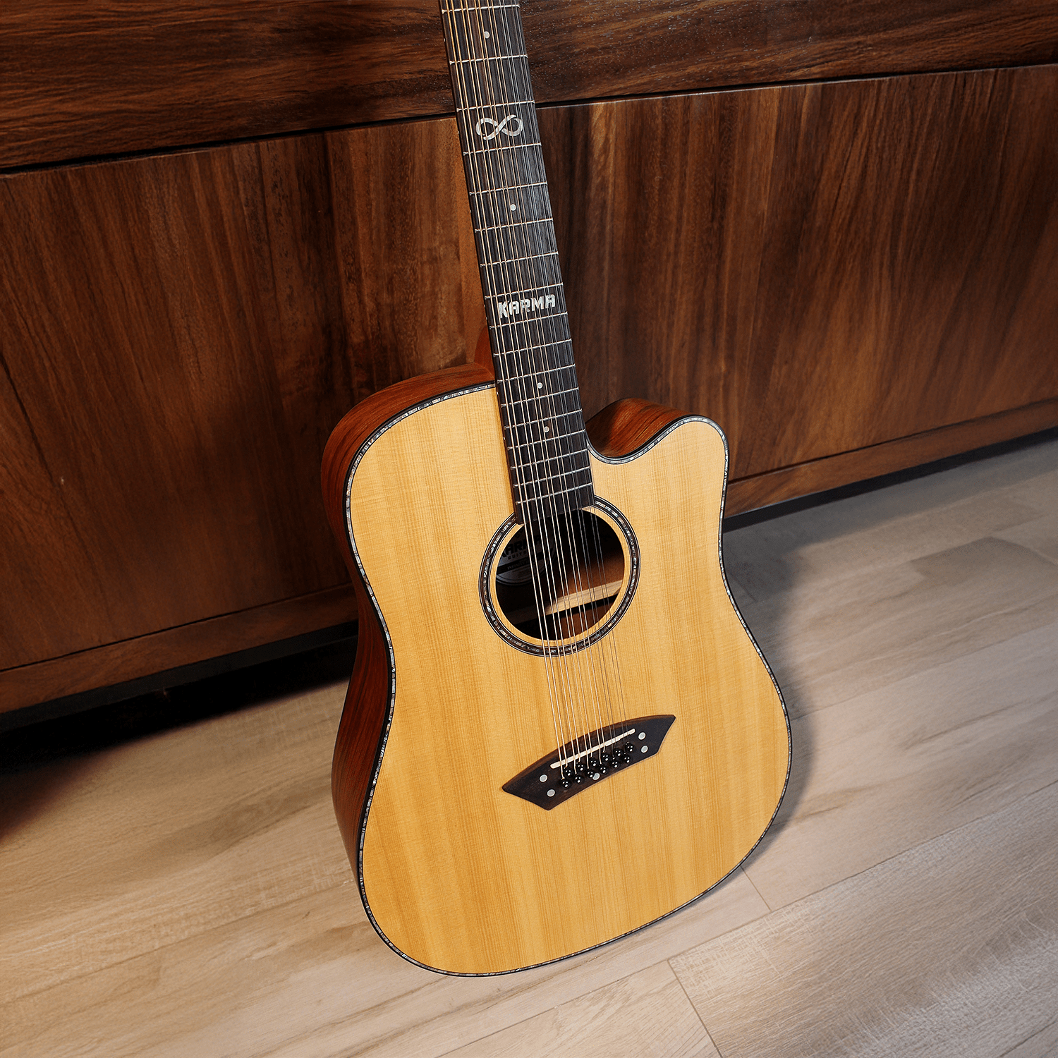INFINITY 12 - NAT + ESTUCHE RÍGIDO | (Left - Handed) - Karma Guitars, Inc.