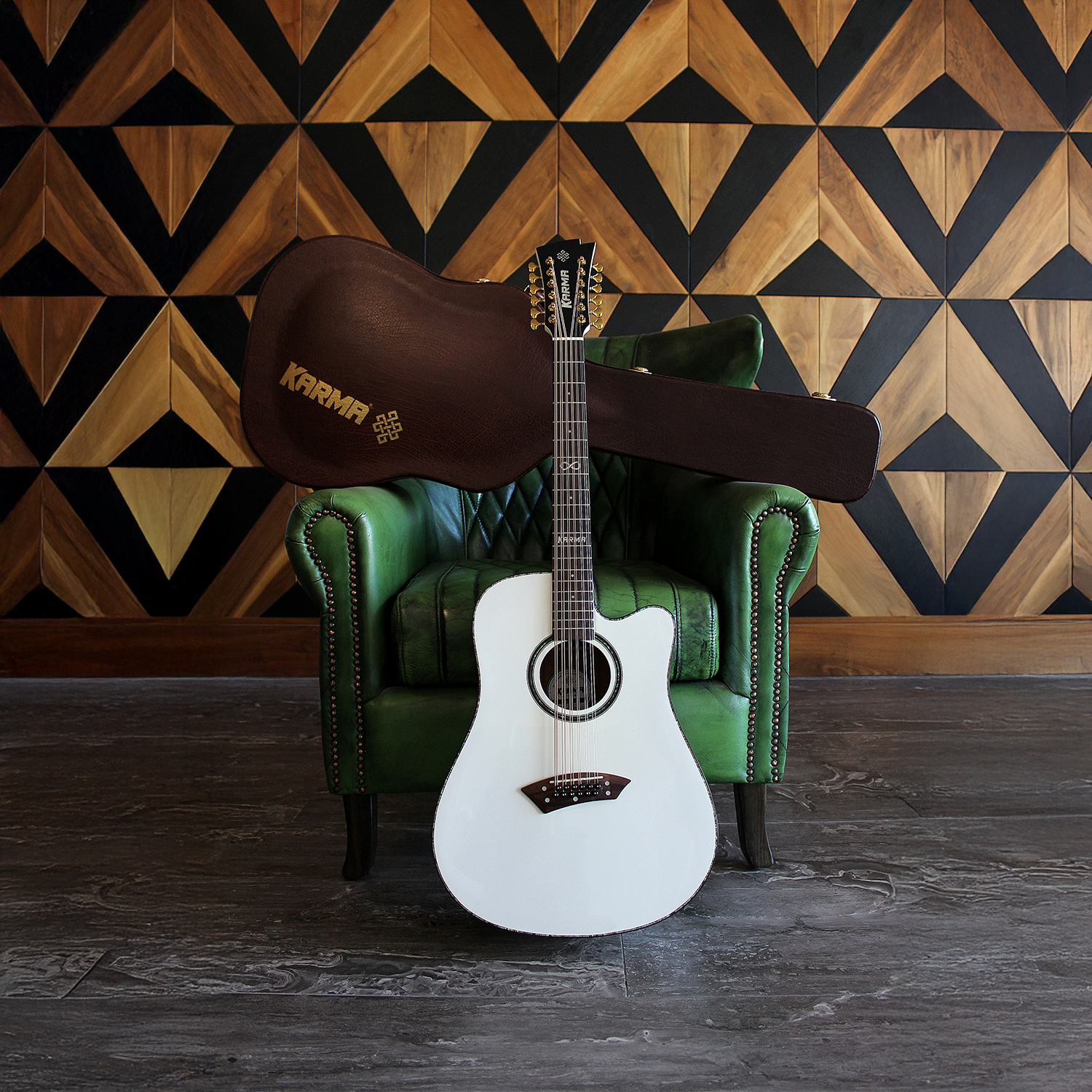 INFINITY 12-WHI + ESTUCHE RÍGIDO | (Left-Handed)