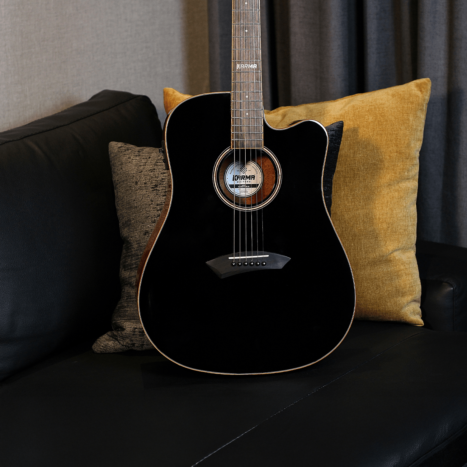 ENSO 6 - BLK + ESTUCHE RÍGIDO | (Left - Handed) - Karma Guitars, Inc.