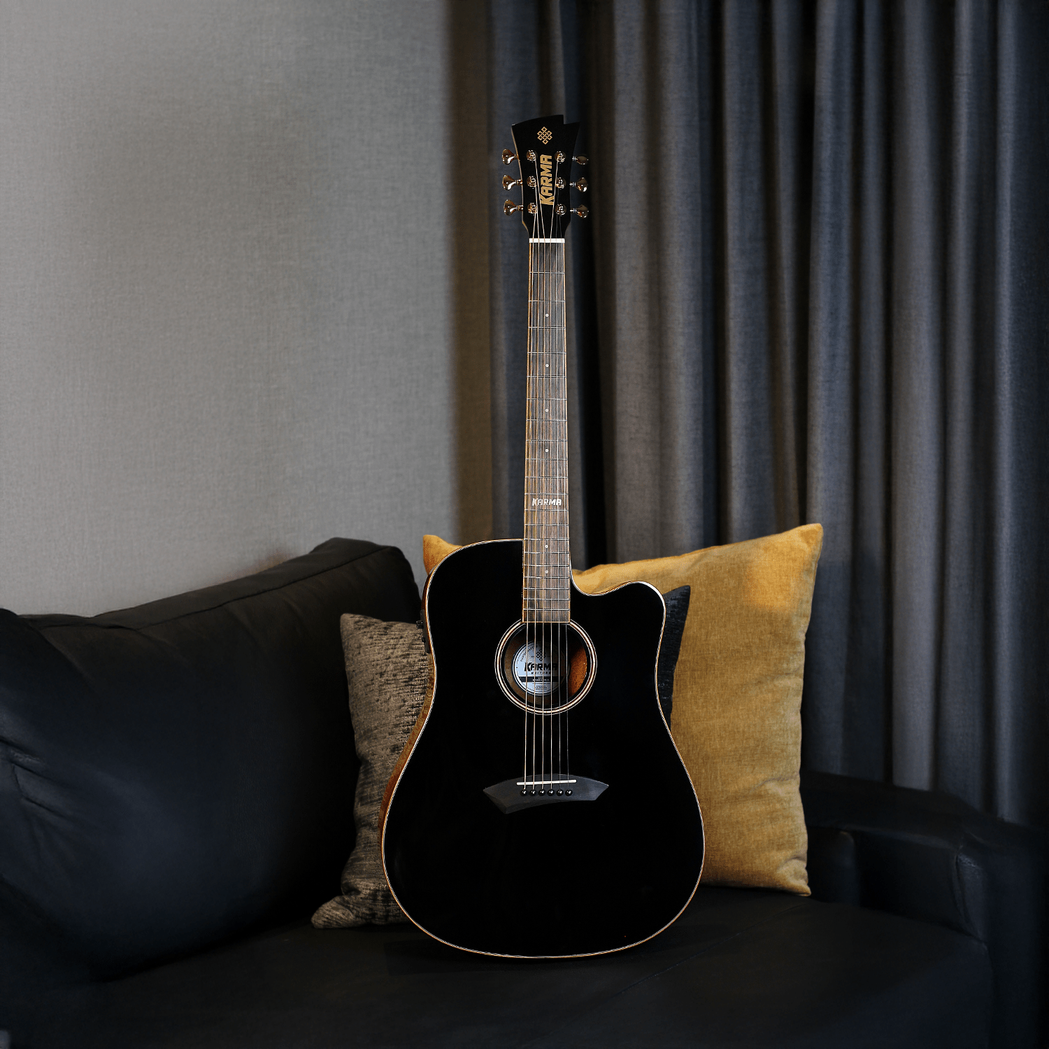 ENSO 6 - BLK + ESTUCHE RÍGIDO | (Left - Handed) - Karma Guitars, Inc.