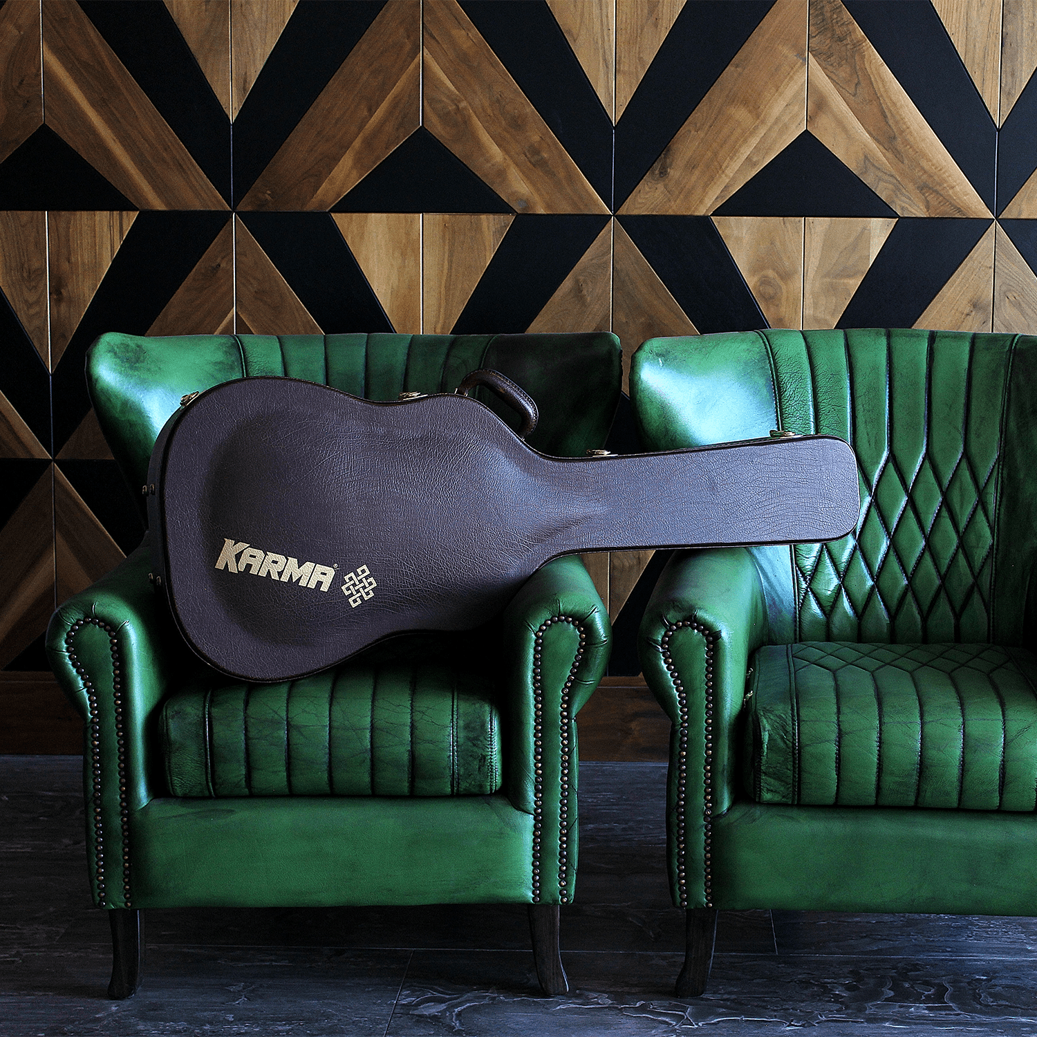 INFINITY 12 - BLK + ESTUCHE RÍGIDO | (Left - Handed) - Karma Guitars, Inc.