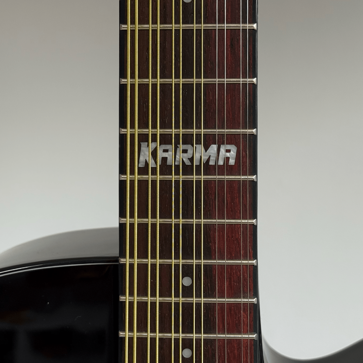 SPIRIT 12 - BLK 🔥 PRE - VENTA - Karma Guitars, Inc.